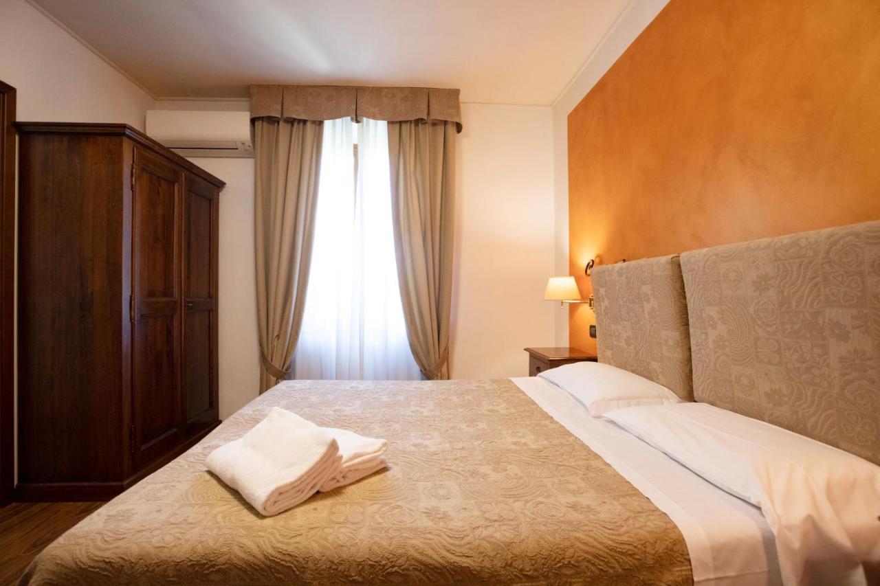 Hotel Arcobaleno Сиена Екстериор снимка
