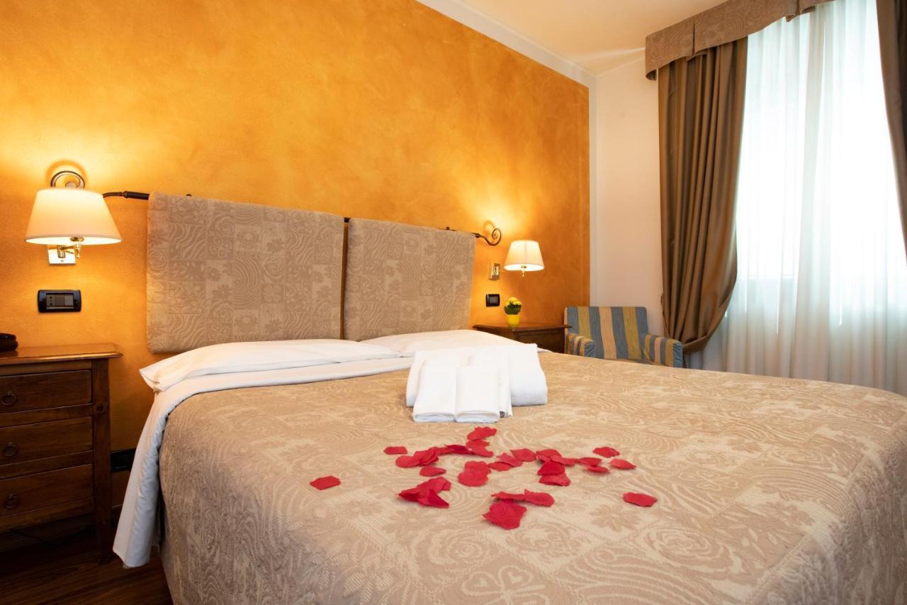 Hotel Arcobaleno Сиена Екстериор снимка
