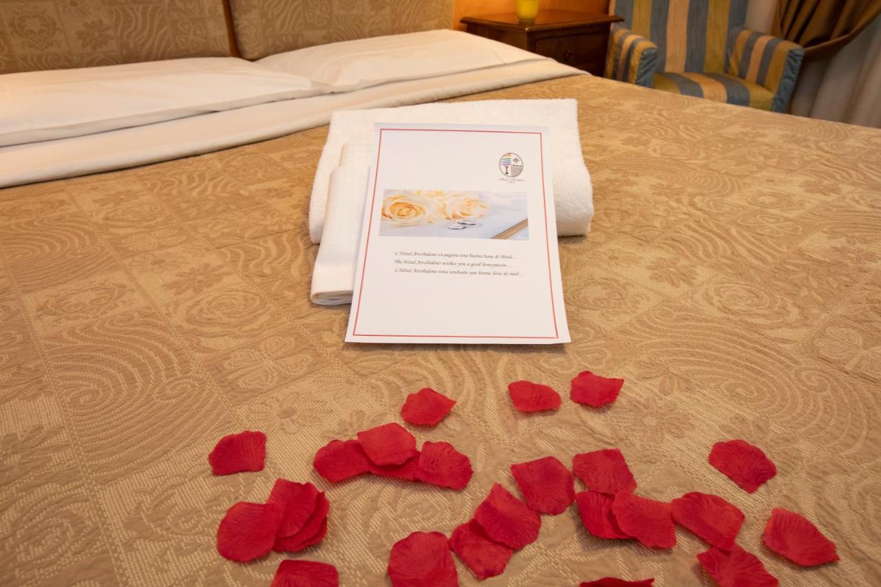 Hotel Arcobaleno Сиена Екстериор снимка