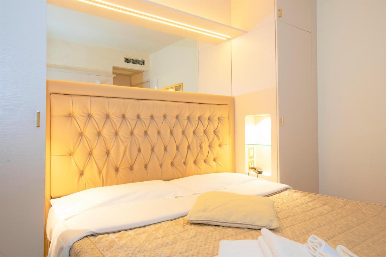 Hotel Arcobaleno Сиена Екстериор снимка