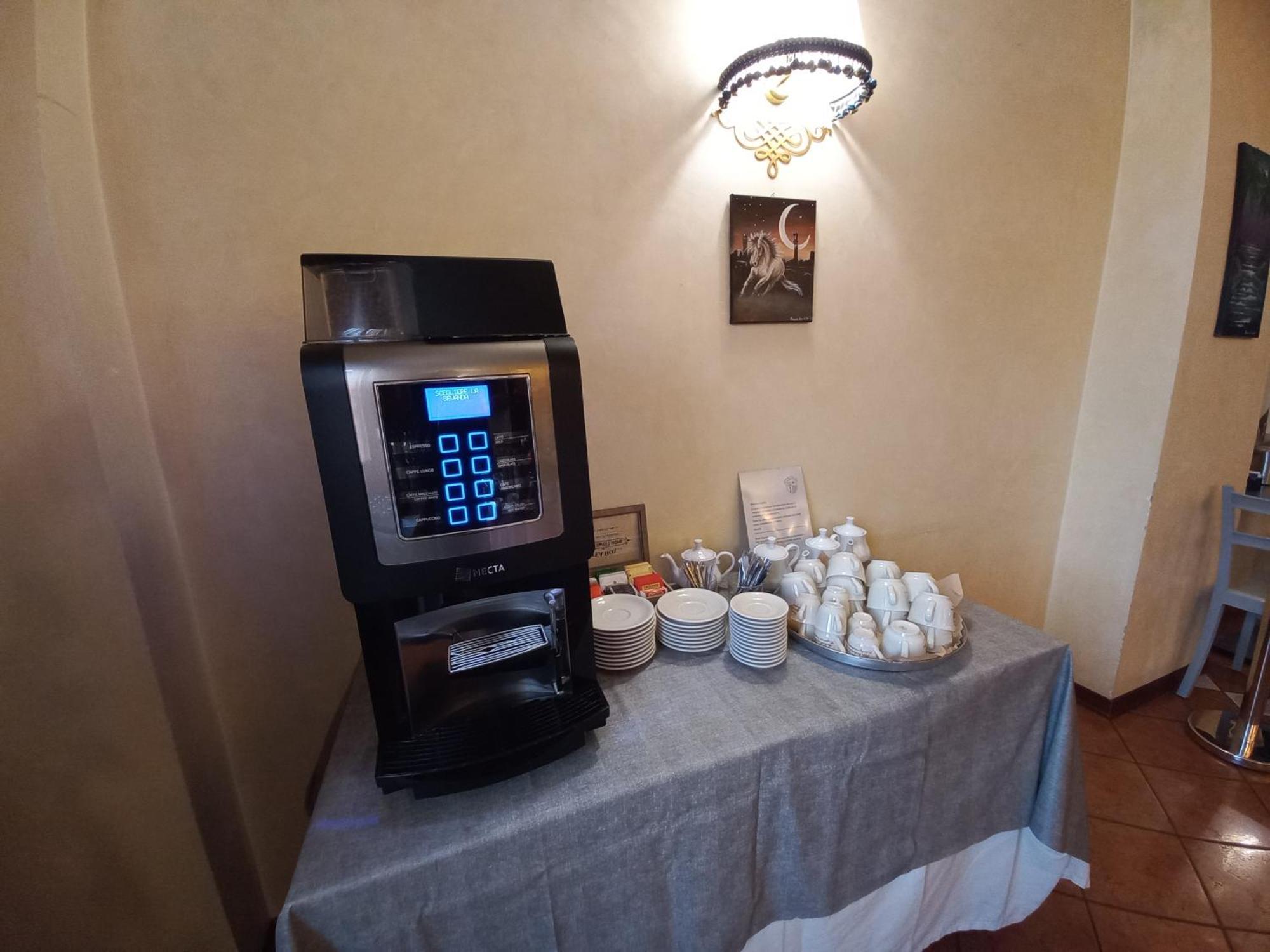 Hotel Arcobaleno Сиена Екстериор снимка